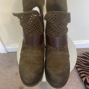 PRE-OWNED SPRING STEP GAVOTTA BOOTS